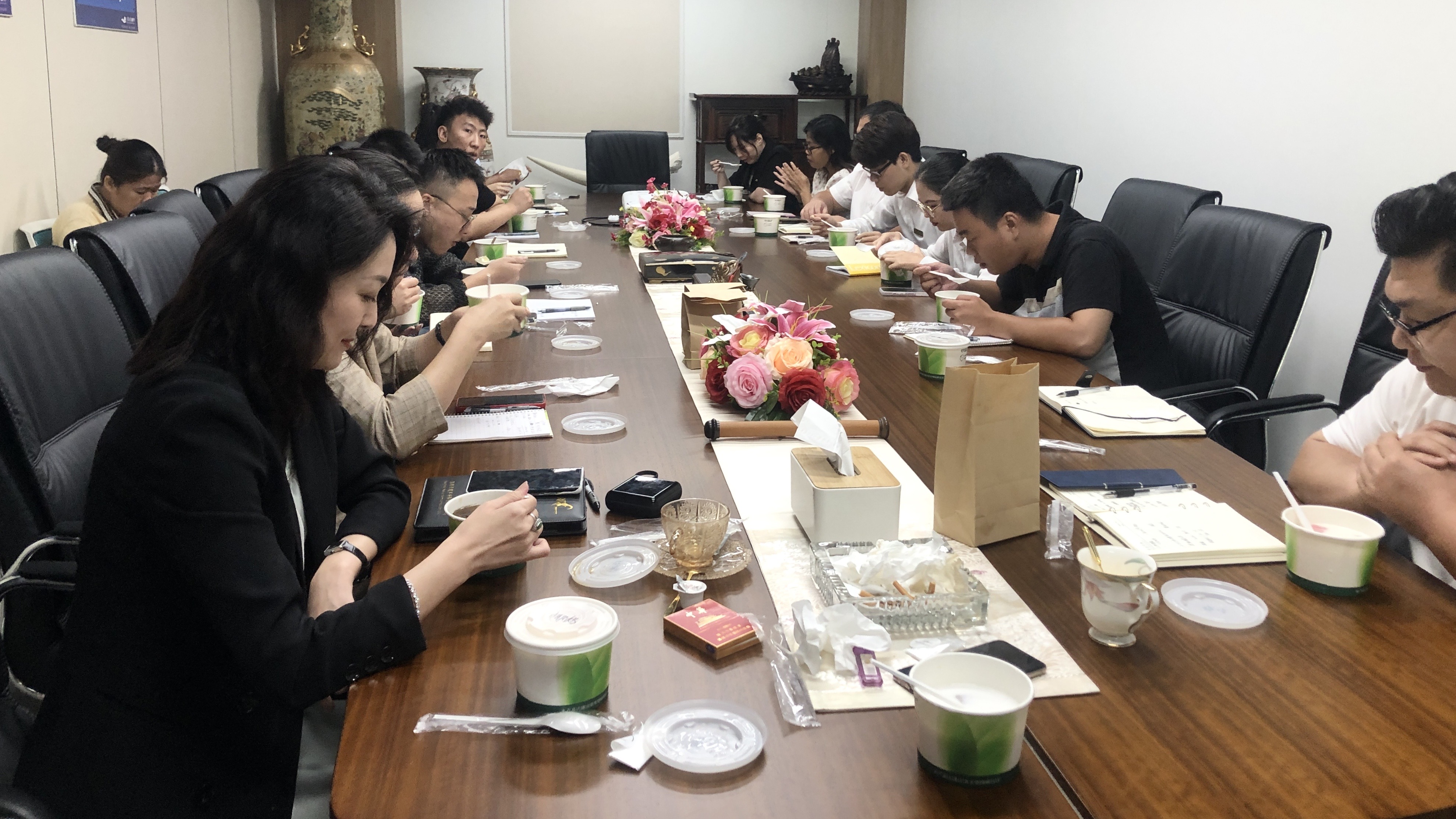 江東金融灣“清涼意～暖人心”