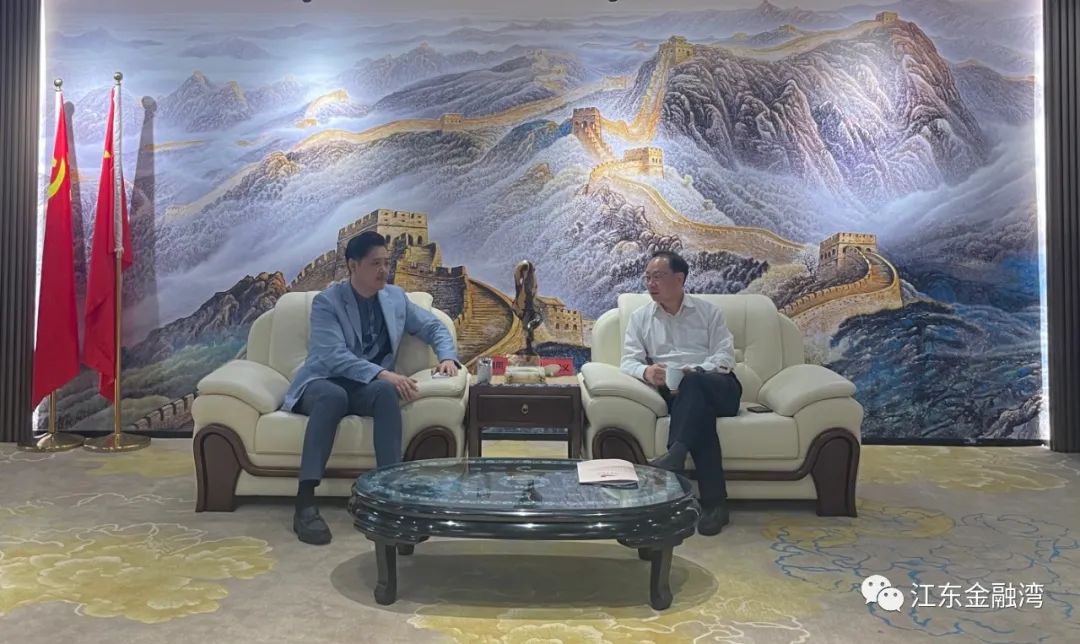 撫州市市政府副市長徐國義率隊走訪江東金融灣