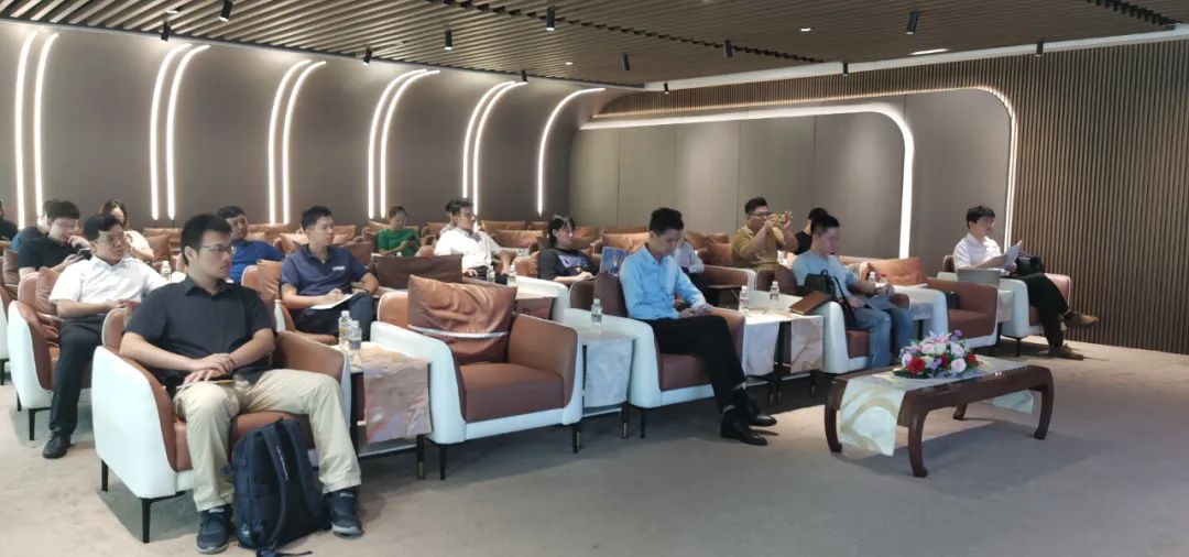 資本市場助力海口高質量發(fā)展活動之私募基金專場培訓在江東金融灣舉辦