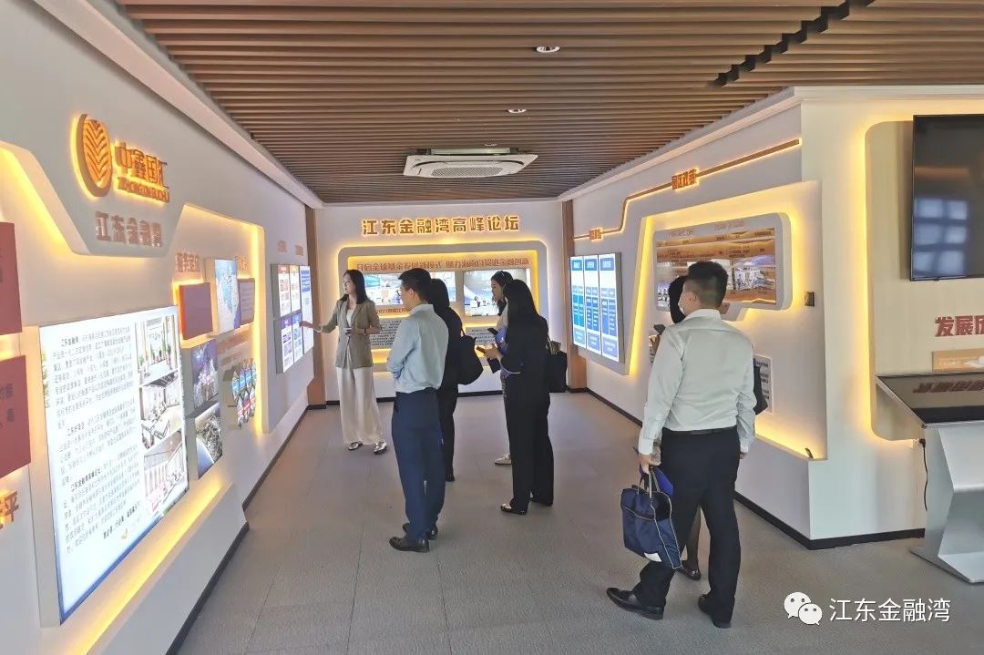 希爾頓酒店銷(xiāo)售團(tuán)隊(duì)一行到訪江東金融灣1